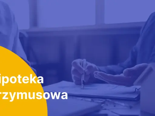 Ręce nad dokumentami, symbolizujące hipoteka przymusowa i potencjalną licytacja komornicza.