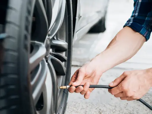 Jakie ciśnienie w oponach zimowych 205/55 R16? Zwiększ bezpieczeństwo!