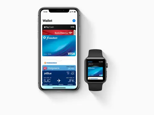 Apple Wallet przechowuje karty płatnicze, bilety lotnicze i karty lojalnościowe, jak np. do Walgreens. Wygodne zarządzanie finansami i programami lojalnościowymi.