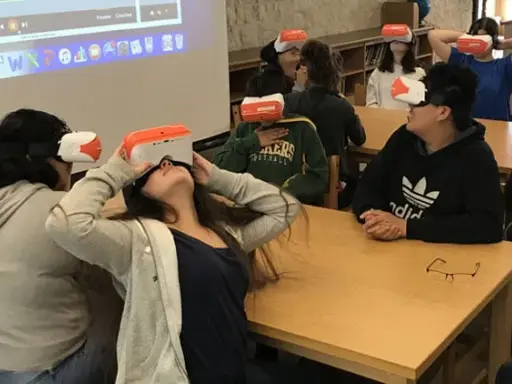 VR Bildung: Vorteile, Herausforderungen und erfolgreiche Beispiele im Unterricht