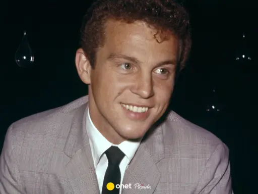 Moja droga, ja cię kocham: Kto śpiewał? Historia Bobby'ego Vintona