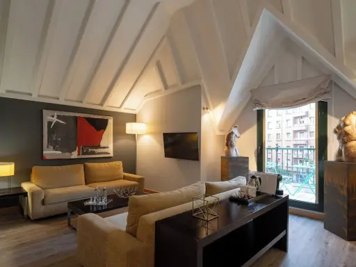 Hotel Silken Indautxu: ubicación ideal y servicios excepcionales en Bilbao