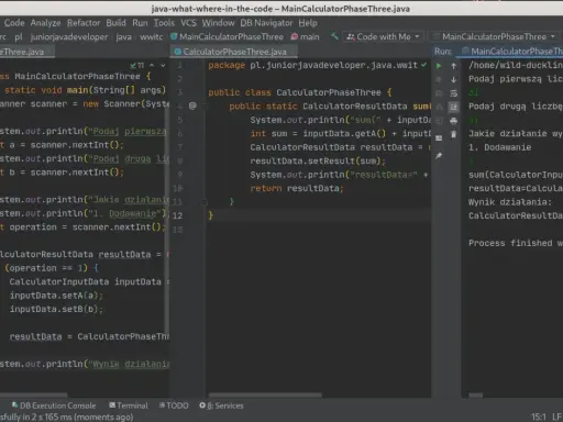 Java kod kalkulatora, gdzie obiekt `CalculatorResultData` przechowuje wynik dodawania dwóch liczb.