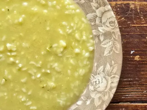 Minestra di Verze: Ricetta Facile e Tradizionale per un Comfort Food