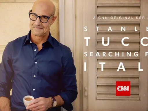 Stanley Tucci njuter av en espresso i "Stanley Tucci: Searching for Italy", en CNN-serie om filmer och tv-program med Stanley Tucci.
