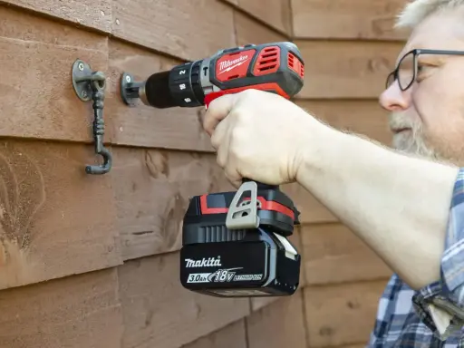 Adapter Makita-Milwaukee: Czy warto ryzykować sprzęt i gwarancję?