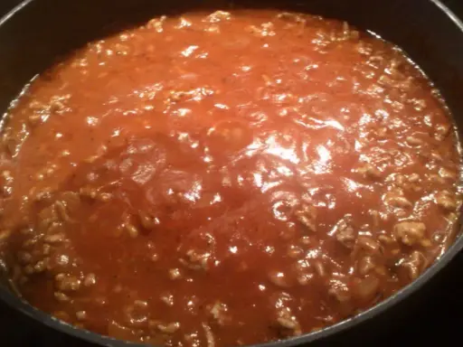 Perfekcyjny sos do spaghetti: Przepisy, triki, bez błędów!