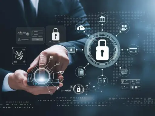 Hombre con un teléfono, rodeado de iconos de seguridad digital, como candados y huellas dactilares. El concepto de vidrio p6b se representa en la protección de datos.