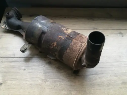 Wycięty DPF: objawy, kary i ryzyko. Nie daj się oszukać!