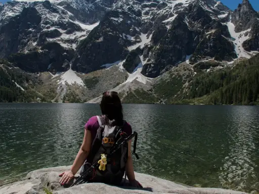 Widok na Morskie Oko, Czarny Staw. Czas przejścia przez góry.