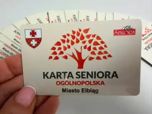 Karta Seniora Ogólnopolska Miasto Elbląg. Dowiedz się, jak uzyskać kartę seniora, która oferuje zniżki i ułatwienia.