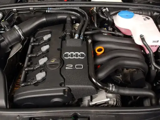 Silnik 2.0 TFSI z Audi B7, gotowy do pracy.