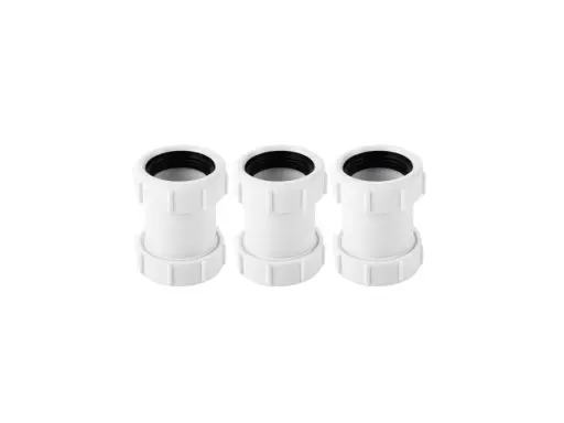 Trois raccords PVC blancs pour évacuation, sur fond blanc.
