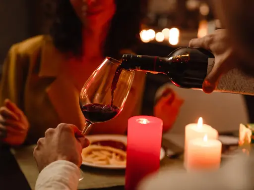 Romantyczna kolacja w domu: Przepisy i wskazówki na magiczny wieczór