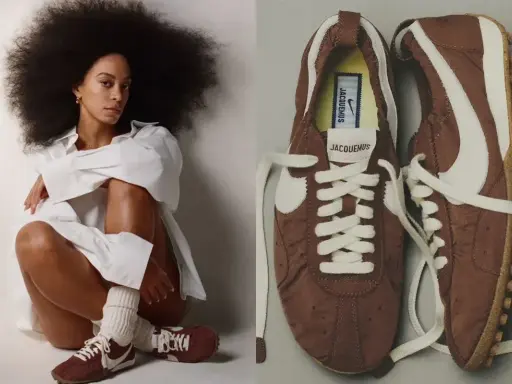 Kobieta z burzą włosów w białej koszuli i brązowe buty Nike Cortez x Jacquemus, które mogą być jej pierwsze buty Nike.