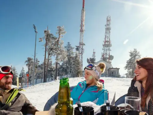 Czy grzaniec ma alkohol? Rozwiewamy mity i wyjaśniamy fakty