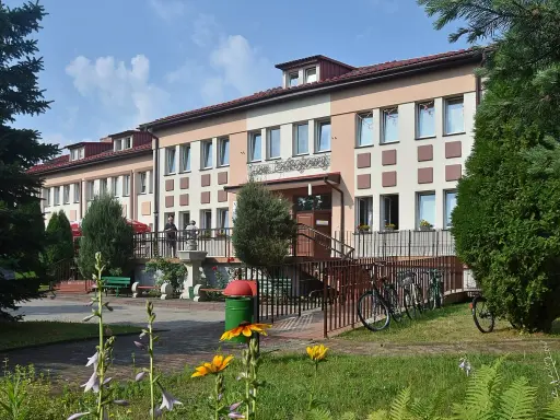 Sanatorium w Horyńcu-Zdroju oferuje wypoczynek w otoczeniu zieleni. Dostępne rowery zachęcają do zwiedzania okolicy.