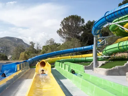 ¿Buscas parque de atracciones en Valencia? ¡Descubre tu ideal!