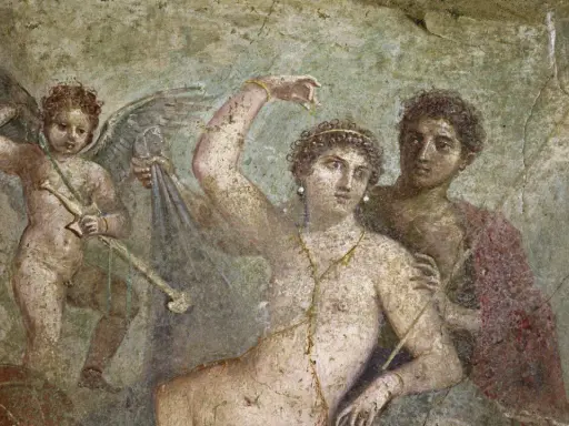 Antike Freske zeigt Amor mit Pfeil und Bogen, eine Frau und einen Mann. Die Szene erinnert an die Liebesgeschichten, die wer war Ovid in seinen Werken erzählte.