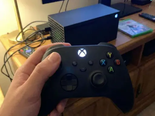 Jak podłączyć pad Xbox One do PC? Szybko i bez problemów!