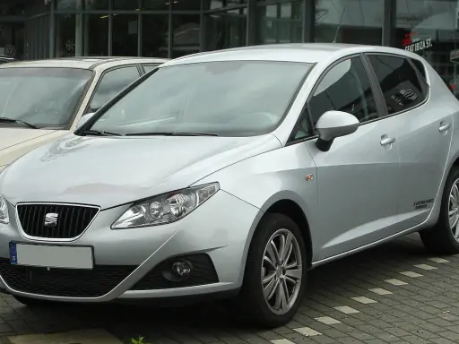 Seat Ibiza IV: Pojemność baku (45L), zasięg, rezerwa i problemy