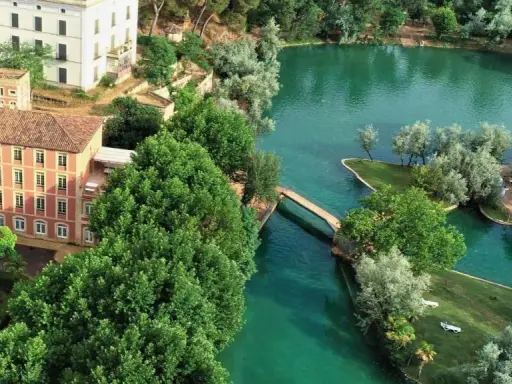 Balneario Alhama de Aragón: Un refugio de bienestar y tratamientos únicos