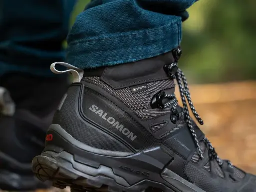 Las mejores botas de montaña Salomon para tus aventuras al aire libre