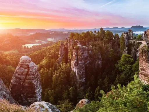 Sächsische Schweiz: Top-Attraktionen & Insider-Tipps für Ihre Reise