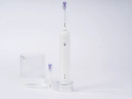Szczoteczka soniczna czy elektryczna? Wybierz idealną dla siebie!