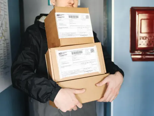 Zamów kuriera InPost z domu: instrukcja krok po kroku
