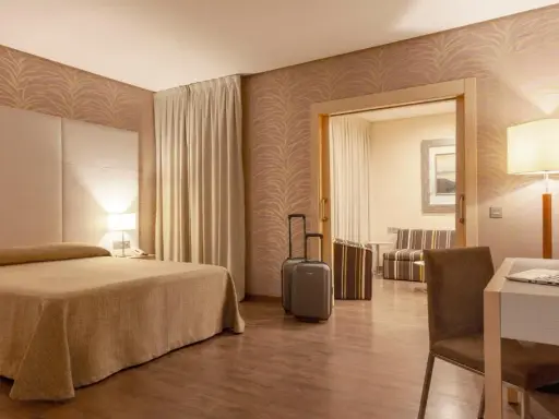 Hotel Macià Doñana: Tu guía para una estancia perfecta en Sanlúcar