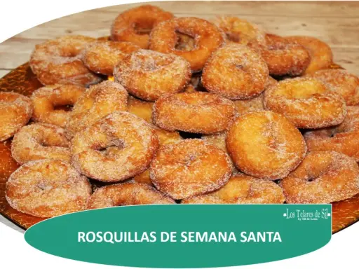 Rosquillas de Semana Santa, dulces y doradas, espolvoreadas con azúcar, listas para disfrutar.