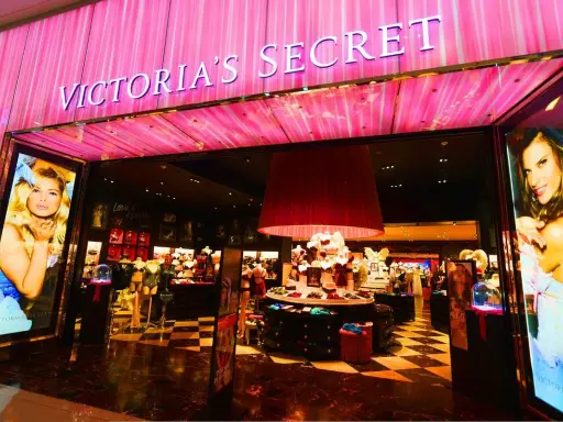 Mgiełki Victoria's Secret: Kiedy promocja? Kupuj najtaniej!