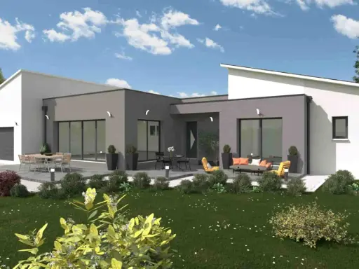 Maison moderne de plain-pied avec garage, terrasse aménagée et jardin verdoyant.
