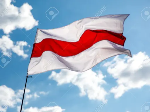 Flaga Białorusi: Czerwono-zielona czy biało-czerwono-biała?