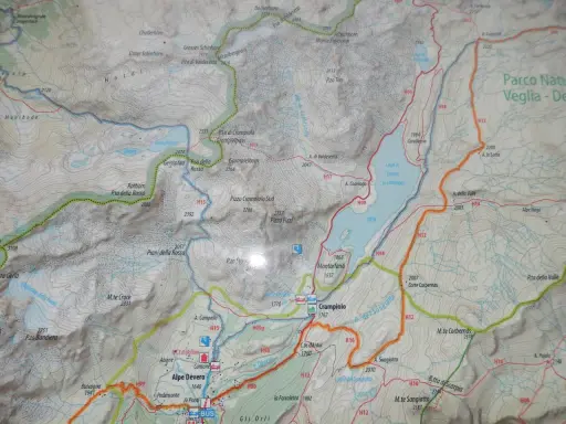 Mappa escursionistica dell'Alpe Devero con sentieri segnati e quote.