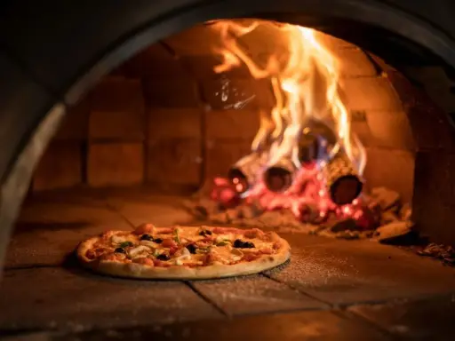 Na jakim trybie piec pizzę? Odkryj sekrety idealnego spodu!