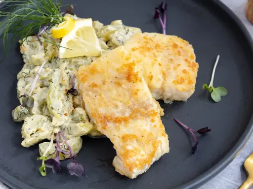Gebratener Kabeljau mit Kartoffelsalat und Dill. Perfekt gebraten, wie lange? Ein Genuss!