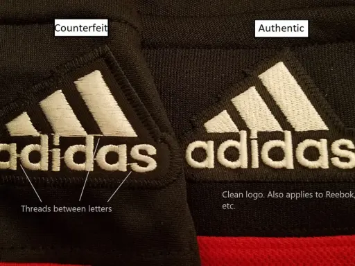 Porównanie: po lewej podróbka, po prawej oryginalny znaczek adidas. Widać różnice w wykonaniu haftu.