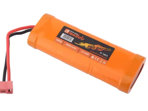 Orange NiMH Akku mit 3000 mAh, 7,2 Volt. Ein starker Akku für RC-Modelle, der eine gute Alternative zu Lipo-Akkus darstellt.