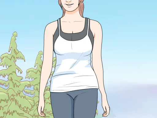 Ragazza sorridente in abbigliamento sportivo, pronta per imparare come correre correttamente tra gli alberi.