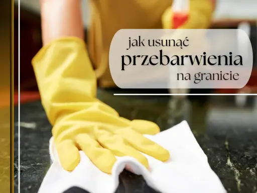 Ręka w żółtej rękawiczce czyści granitową powierzchnię, pokazując, jak usunąć przebarwienia.