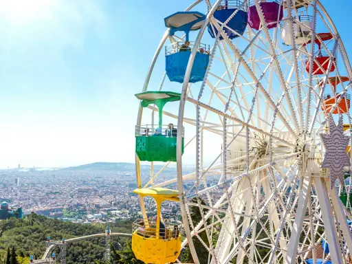 Tibidabo: Planifica tu visita perfecta. Horarios, entradas y más