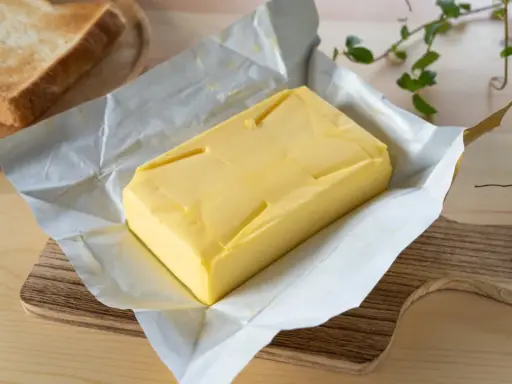 Masło w promocji: Biedronka vs Lidl gdzie kupisz najtaniej?