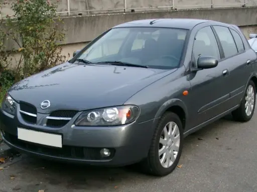 Nissan Almera N16: Pojemność baku (60L), rezerwa i zasięg