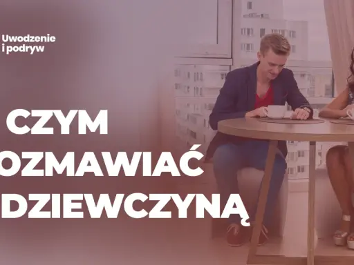 Para przy stoliku z kawą, młody mężczyzna i kobieta, rozmawiają.