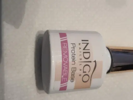 Baza proteinowa Indigo Removable - klucz do pięknych i mocnych paznokci. Efekty zaskoczą!