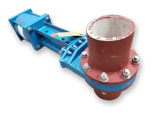 Vanne guillotine industrielle bleue et rouge avec bride.