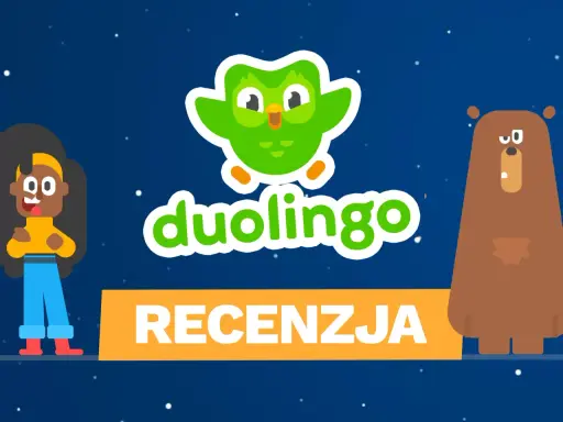 Recenzja aplikacji do nauki języka Duolingo z sową, dziewczynką i niedźwiedziem.