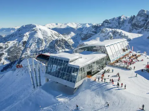 Narty Austria: Wyciągi, karnety, top ośrodki. Jedź mądrze!